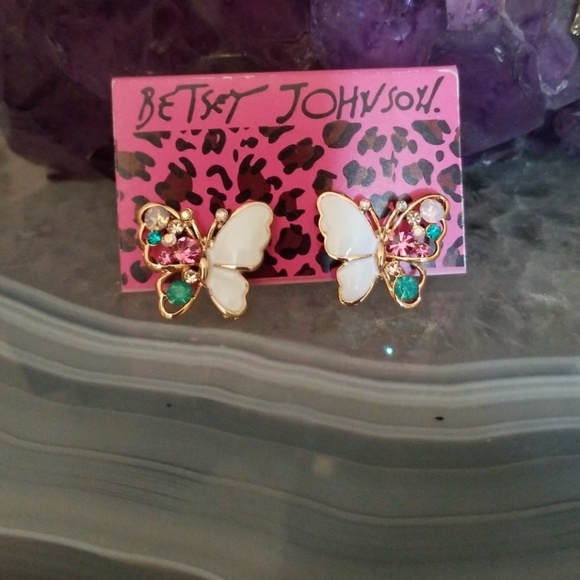 Betsey Johnson Jewelry - 🦋BETSEY JOHNSON BUTTERFLY EARNINGS 🦋